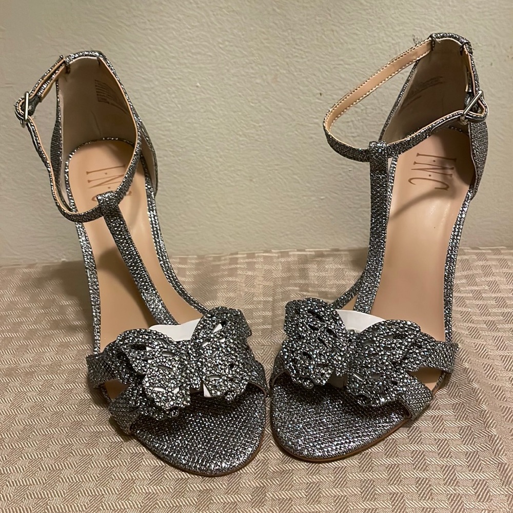 I•N•C Butterfly Heels size 61/2